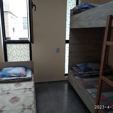 Tastaq Hostel Almaty Luaran gambar