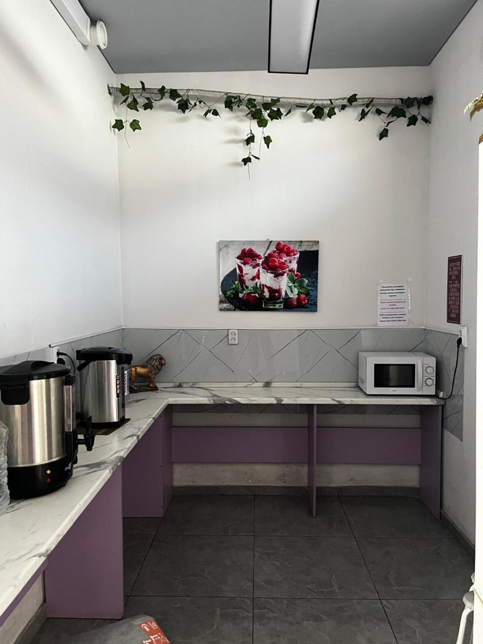 Tastaq Hostel Almaty Luaran gambar